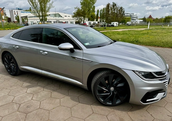Volkswagen Arteon cena 110000 przebieg: 114000, rok produkcji 2018 z Toruń małe 121